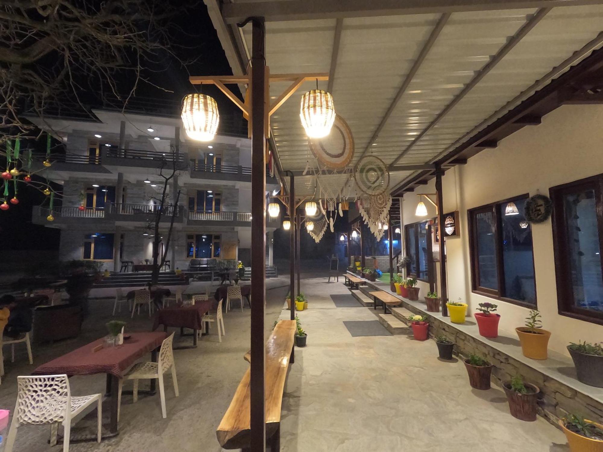 Hotel The Royal Orchard Kasol Exteriér fotografie