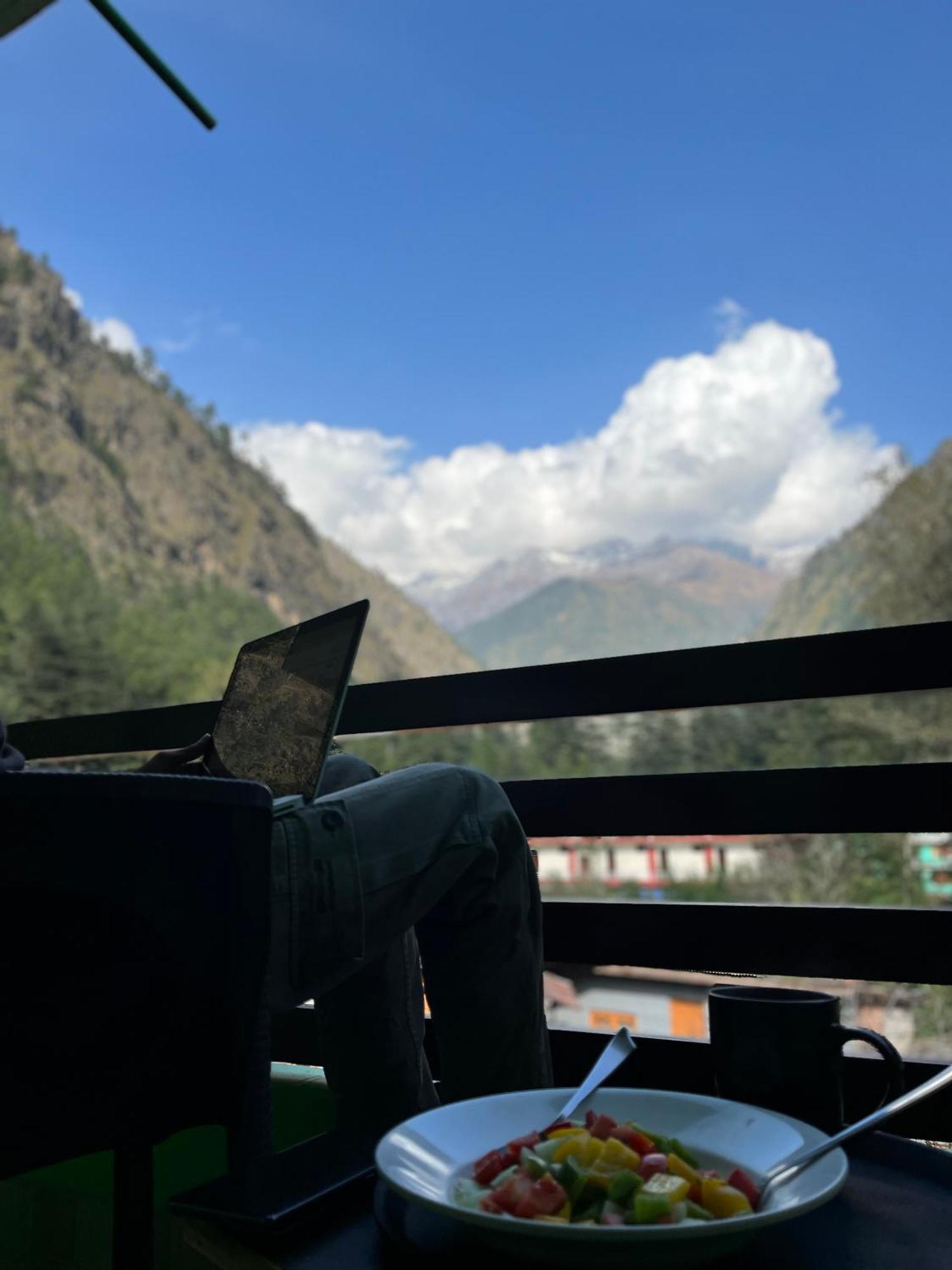 Hotel The Royal Orchard Kasol Exteriér fotografie