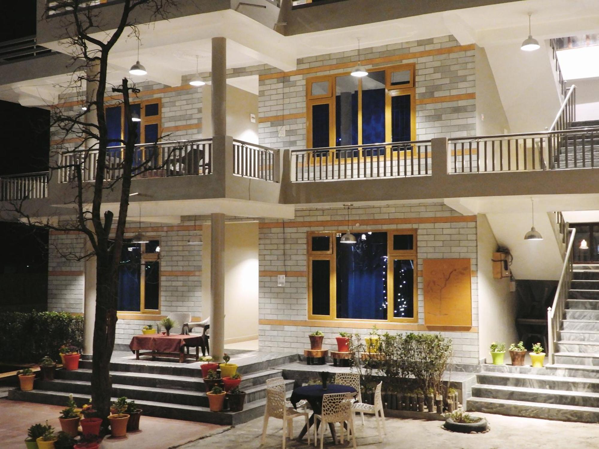 Hotel The Royal Orchard Kasol Exteriér fotografie