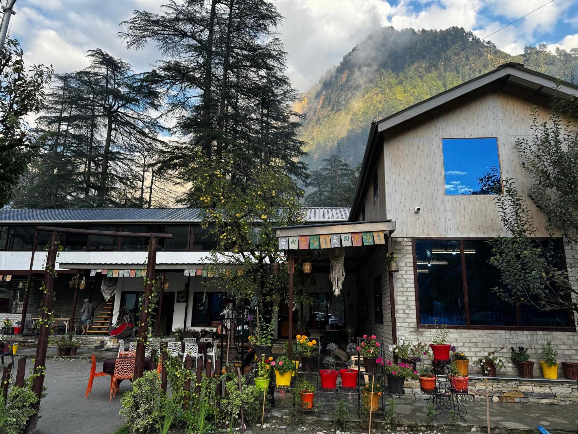 Hotel The Royal Orchard Kasol Exteriér fotografie