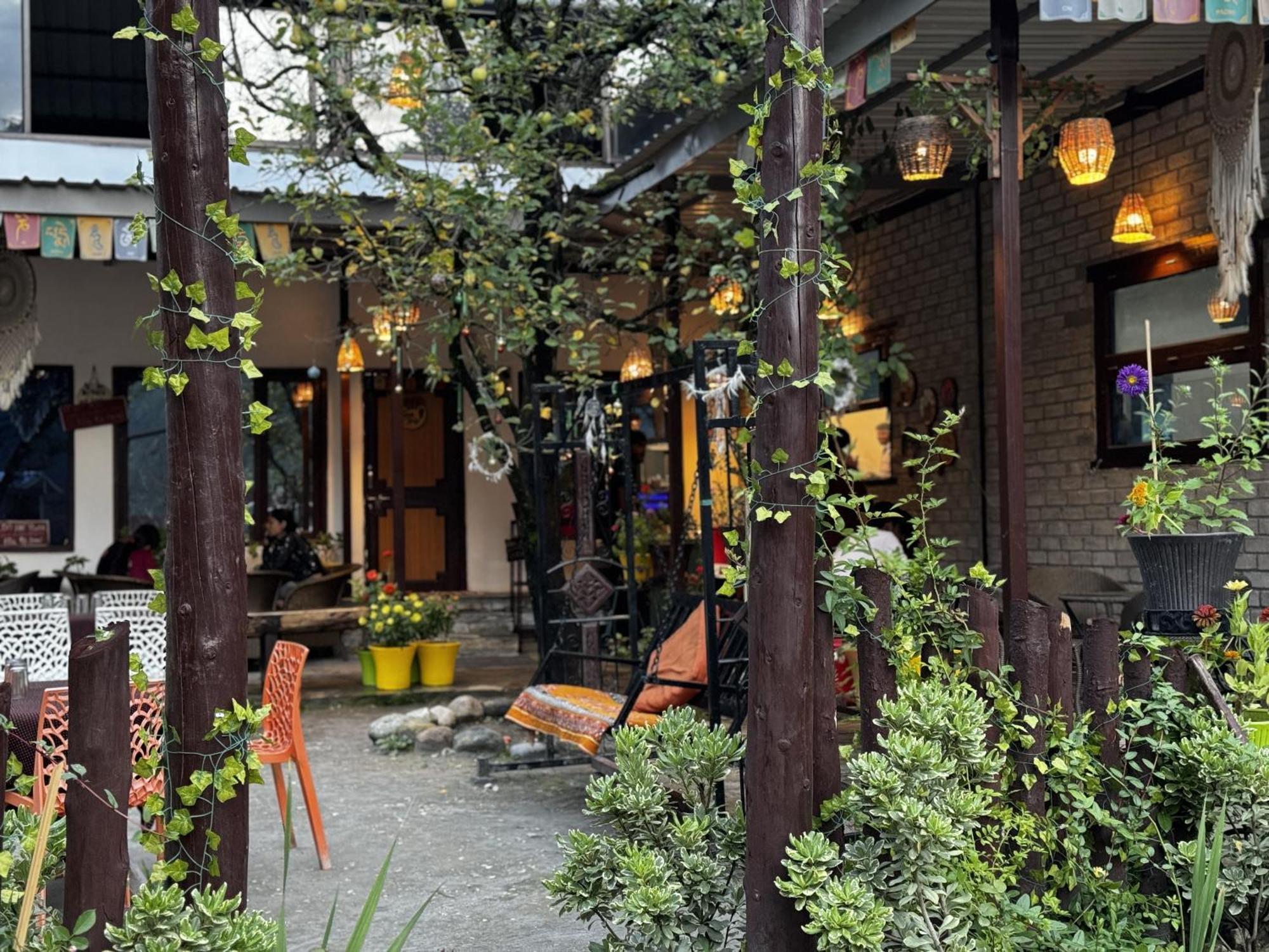 Hotel The Royal Orchard Kasol Exteriér fotografie